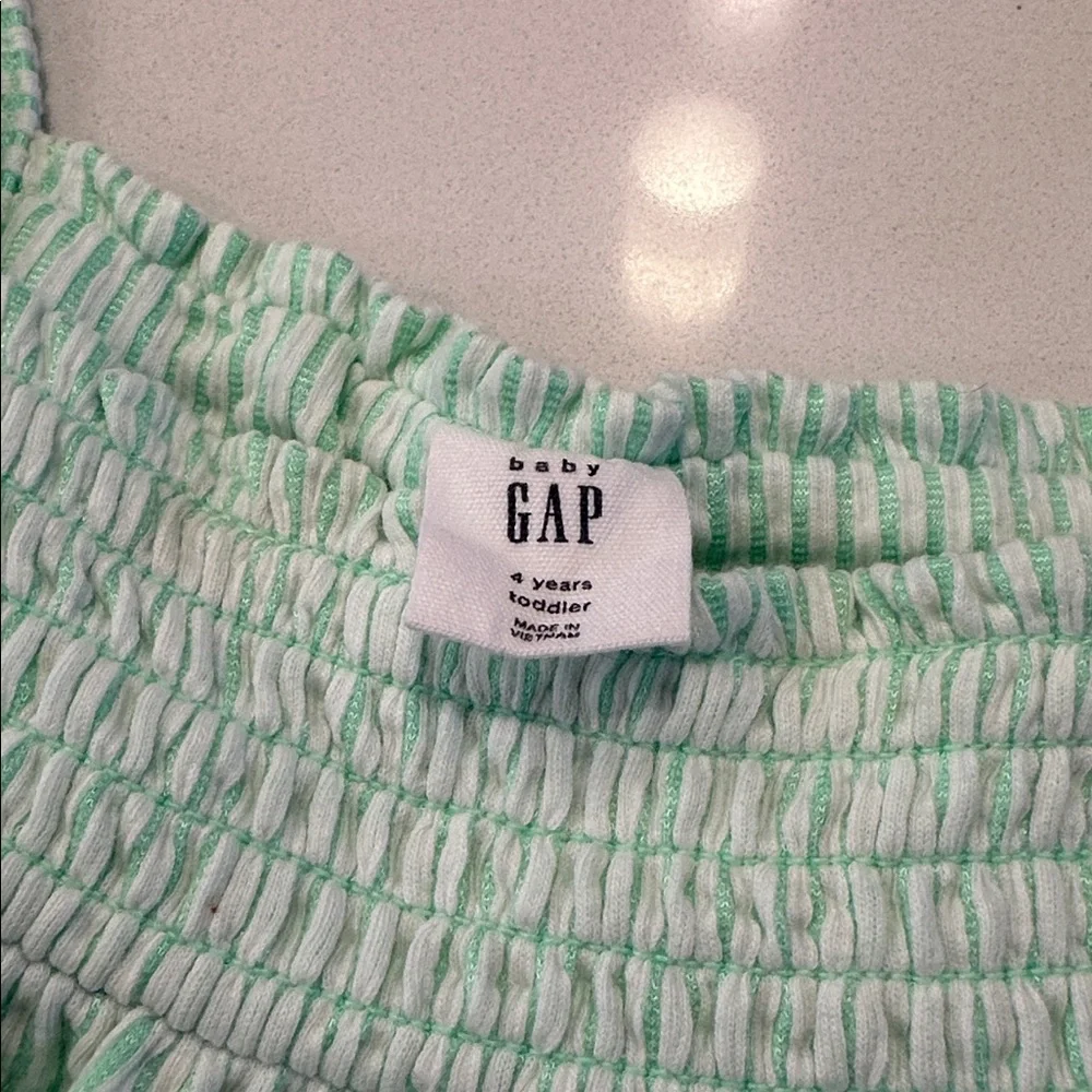 Gap baby seersucker tank top white neon green size 4 💚🤍